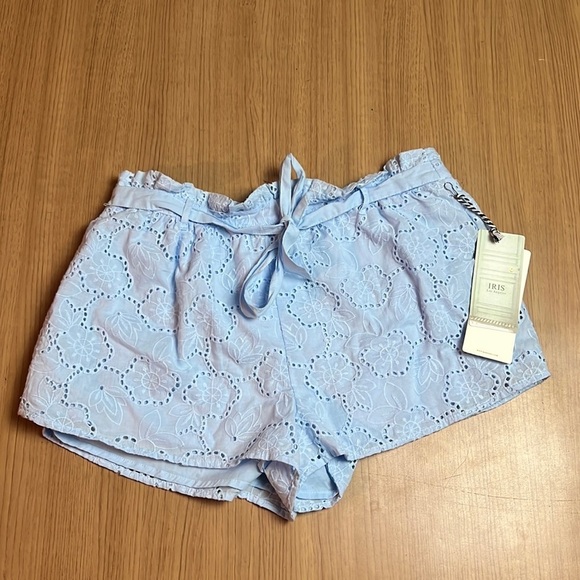 iris Pants - Iris Los Angeles Casablanca Shorts Blue Floral Brand New size large
